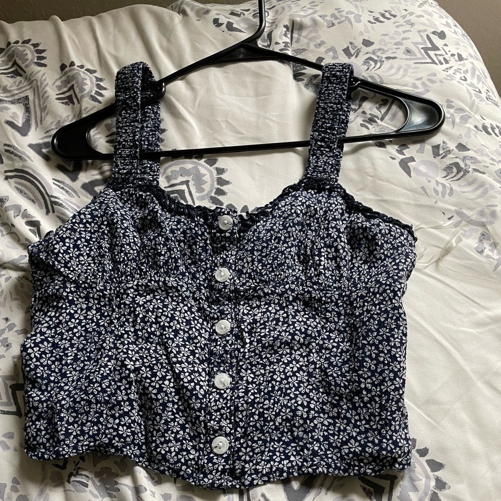 Blue floral cropped top from Aeropostale!